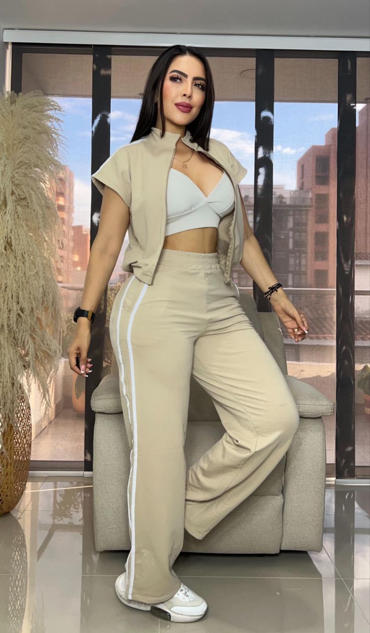 CONJUNTO KAROL G®
